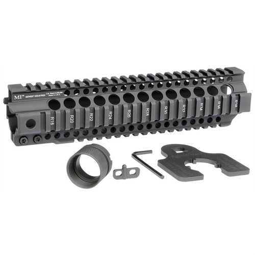Il handguard AR-15 Combat T-Series offre un design monolitico, materiali di alta qualità e compatibilità con upper receiver standard per prestazioni superiori.