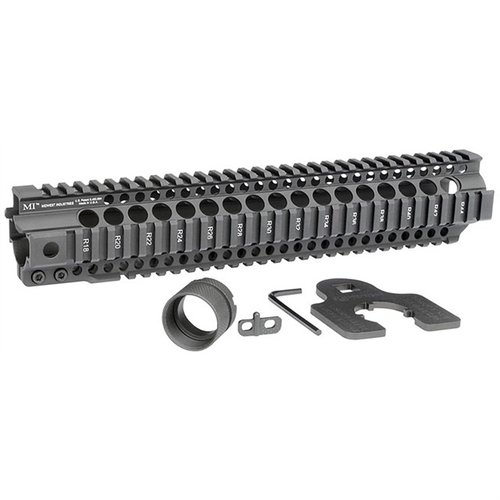 Il handguard AR-15 Combat T-Series offre un design monolitico, costruzione in alluminio anodizzato, e slitte Picatinny MIL-STD 1913 per accessori, tutto Made in USA.