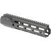 Der MOD 4 Handguard von Aero Precision bietet robuste 6061-T6 Aluminium-Konstruktion, 7-seitigen M-LOK™ und vier verstärkte QD-Sockets für maximale Anpassung.