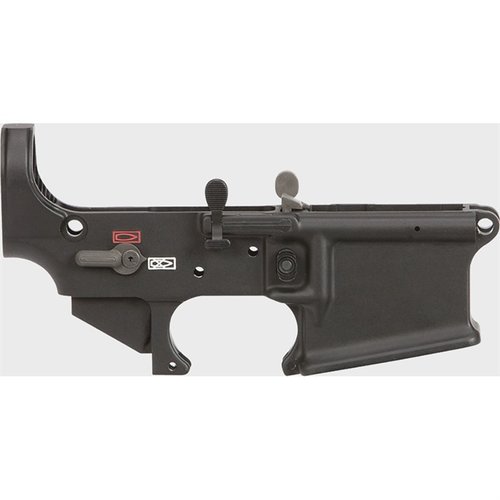 Il MARS-L Stripped Lower Receiver di LMT offre comandi ambidestri, un design ergonomico e una camera per il caricatore flared, compatibile con più calibri.