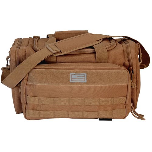La TACTICAL BASIC RANGE BAG offre accesso rapido all'attrezzatura da tiro, è realizzata in poliestere resistente e presenta scomparti organizzati per un uso pratico.