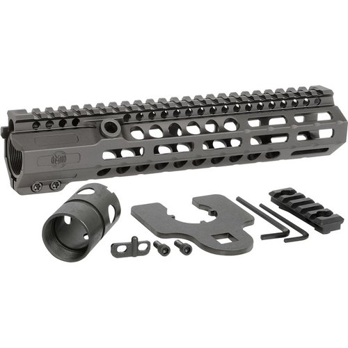 Le COMBAT RAIL HD M-LOK di MIDWEST INDUSTRIES offrono massima rigidità, stabilità grazie al lungo barrel nut e un design anti-rotazione per un uso estremo.