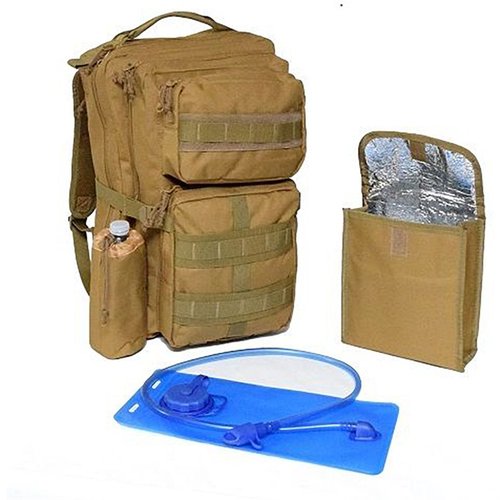 Der CACTUS JACK ARMORED TRANSPORT BACKPACK bietet erweiterbaren Stauraum, MOLLE-Befestigungen, eine Hydration Bladder und Platz für eine 10