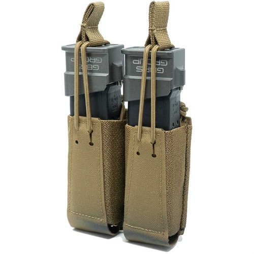 Le DOUBLE PISTOL MAGAZINE POUCH de GBRS GROUP est compatible MOLLE/BELT, avec rétention bungee amovible et construction en laminate pour un accès rapide.