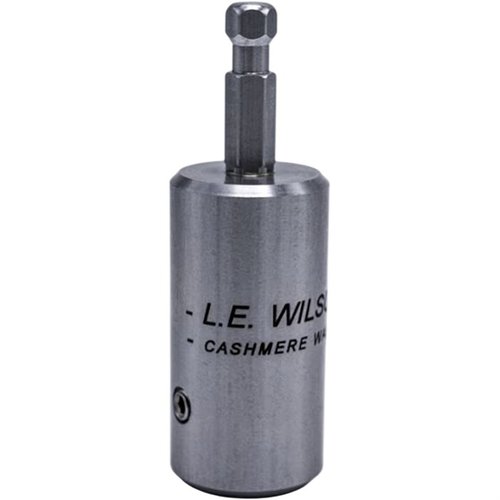 Avec l'adaptateur de puissance L.E. Wilson, tu accélères le débourrage avec précision, réduis la fatigue et maintiens un contrôle optimal grâce à un tournevis.