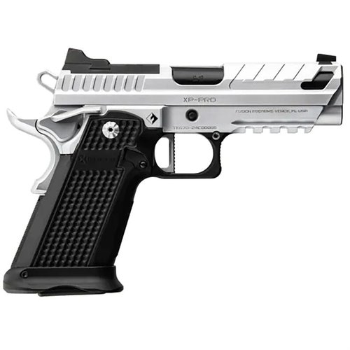 Scopri l'XP PRO™ 9MM LUGER, una pistola semi-automatica con design classico, compatibile con caricatori Glock® 17, costruzione robusta e finitura di alta qualità.
