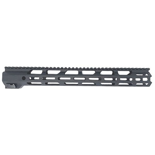 Le garde-main CORE ELITE OPERATIONS CEO GEN 2 M-LOK® offre une installation facile, une rigidité optimale et des points d'attache M-LOK pour tous tes accessoires.