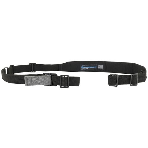 La Vickers Padded Sling offre comfort grazie al padding e regolazione rapida per un passaggio facile da trasporto a posizione di tiro, compatibile con M4 e fucili.