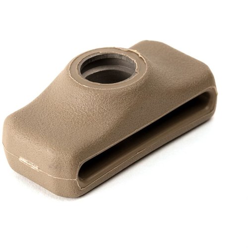Der BURNSED SOCKET ADAPTER verwandelt deinen Vickers Combat Applications Sling in einen 2 zu 1 Punkt umwandlungsfähigen Sling für maximale Flexibilität.