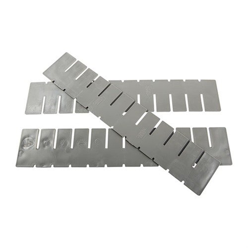 Die POLY BENCH BOX COVERS & DIVIDERS schützen den Inhalt deiner Poly Bench Boxes und ermöglichen durch die grauen Trennwände eine optimale Organisation.