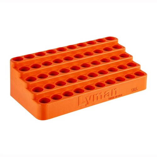 Les Lyman Bleacher Loading Blocks facilitent la récupération des douilles grâce à leur conception inclinée, pouvant contenir 50 douilles .308 Win en polymer résistant.
