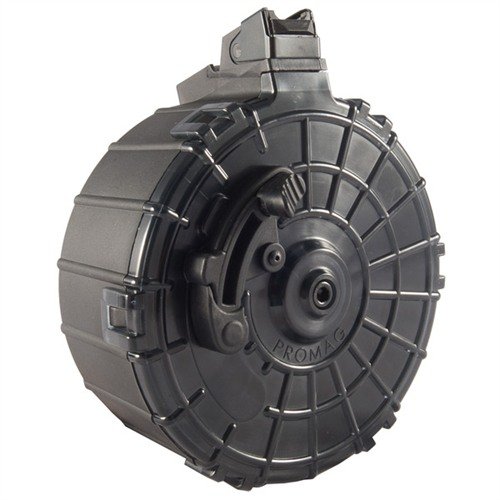 Das SAIGA 12 Drum-Magazin bietet hohe Kapazität für Wettkämpfe, ist aus robustem Polymer gefertigt und hat eine praktische Ladehilfe für schnelles Nachladen.