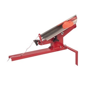 Il TRIUS 92S Trap di LYMAN offre un'operazione per una persona, costruzione in acciaio, braccio in alluminio e la possibilità di lanciare singoli e doppi senza attrezzi.