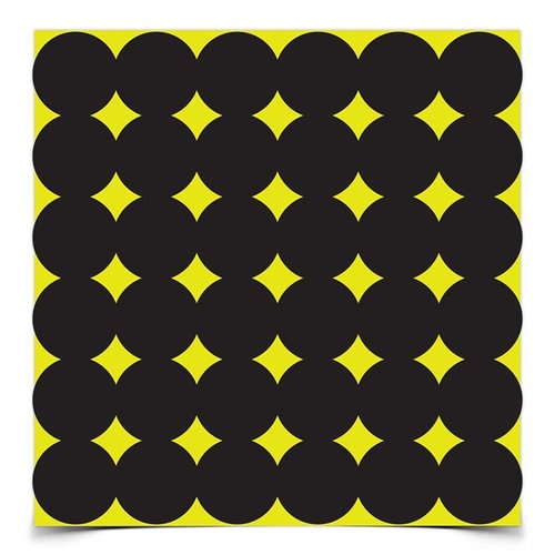 Die selbstklebenden SHOOT-N-C Targets zeigen dir sofort, wo du getroffen hast, mit leuchtenden Ringen und sind mehrfach wiederverwendbar – perfekt für jedes Training!