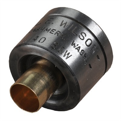 Die WILSON Trimmer Case Holder sorgen für präzises Trimmen und einfache Handhabung von 9mm Luger Hülsen, ideal für Inside Neck Reaming und Deburring.