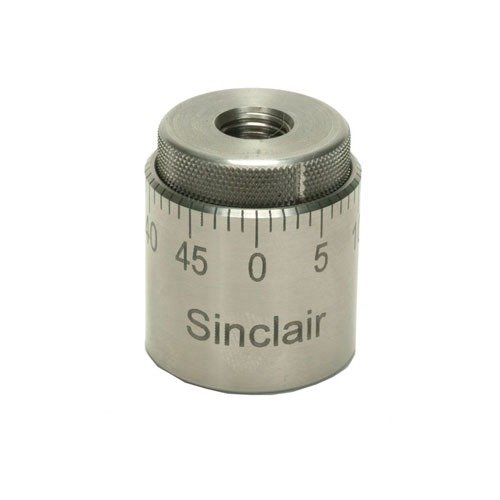 Il Sinclair Micrometer Top trasforma i seater L.E. Wilson in micrometri, in acciaio inox, per regolazioni rapide della lunghezza complessiva del cartuccia.