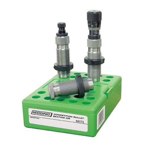 Il set di die Competition Pro di Redding offre un sizing die in Titanio Carbide, un die di seating preciso e un die di crimping, ideale per macchine progressive.