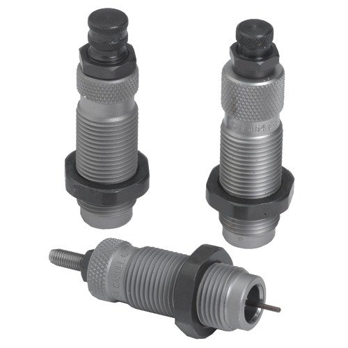 Das RCBS Carbide Pistol 3-Diensatz bietet eine carbide sizer die ohne Fallenschmierung, eine expander die für das Biegen von Hülsen und eine seater die für präzises Crimpen.