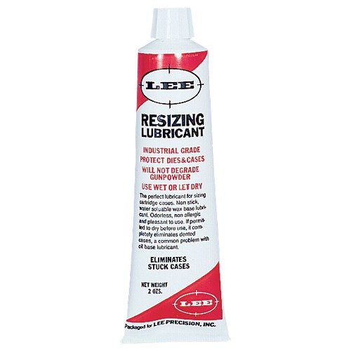 Mit dem LEE RESIZING LUBRICANT kannst du deine Hülsen mühelos und gleichmässig resize, was die Lebensdauer deiner Werkzeuge verlängert und die Präzision erhöht.