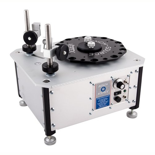 Die BENCH-SOURCE Case Neck Annealing Machine erneuert deine Hülsen, verlängert deren Lebensdauer und sorgt für gleichmässige Geschosssetzung mit weniger Lauf.