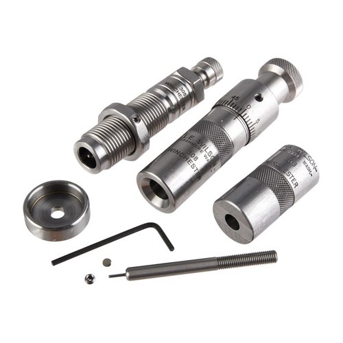 Das L.E. Wilson Bushing Full Length Die Set bietet präzises Nachladen mit einem Edelstahl-Resize-Dies, einem Seater Die und einem Case Length Headspace Gauge.