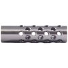 Der #2 Muzzle Brake für .22 Kaliber reduziert den Rückstoss und die Mündungserhebung dank 42 Ports und einem einzigen Expansionsraum für maximale Kontrolle.