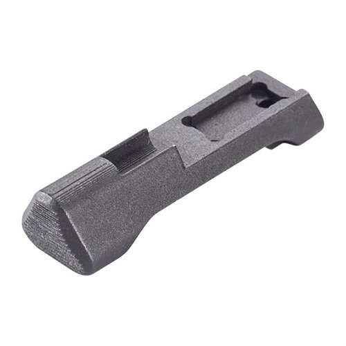 Der WCP320 Extended Magazine Catch aus präzise gedrucktem Edelstahl mit Black Nitride Finish sorgt für schnelle Nachladevorgänge und passt perfekt zu deinem P320.
