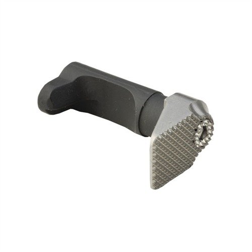 Il rilascio oversize della rivista 1911 WILSON COMBAT riduce il movimento della mano per cambi rapidi e garantisce una presa solida grazie alla sua forma rettangolare.